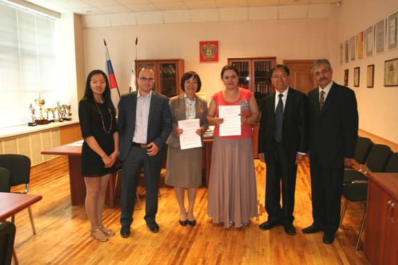 黄小平副校长一行访问俄罗斯乌拉尔国立建筑艺