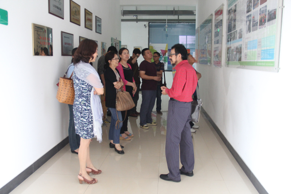 四川交通职业技术学院来校考察交流-成都纺织