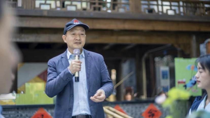 2d4b9c7e6c2218f2201dd552b2f2bf5