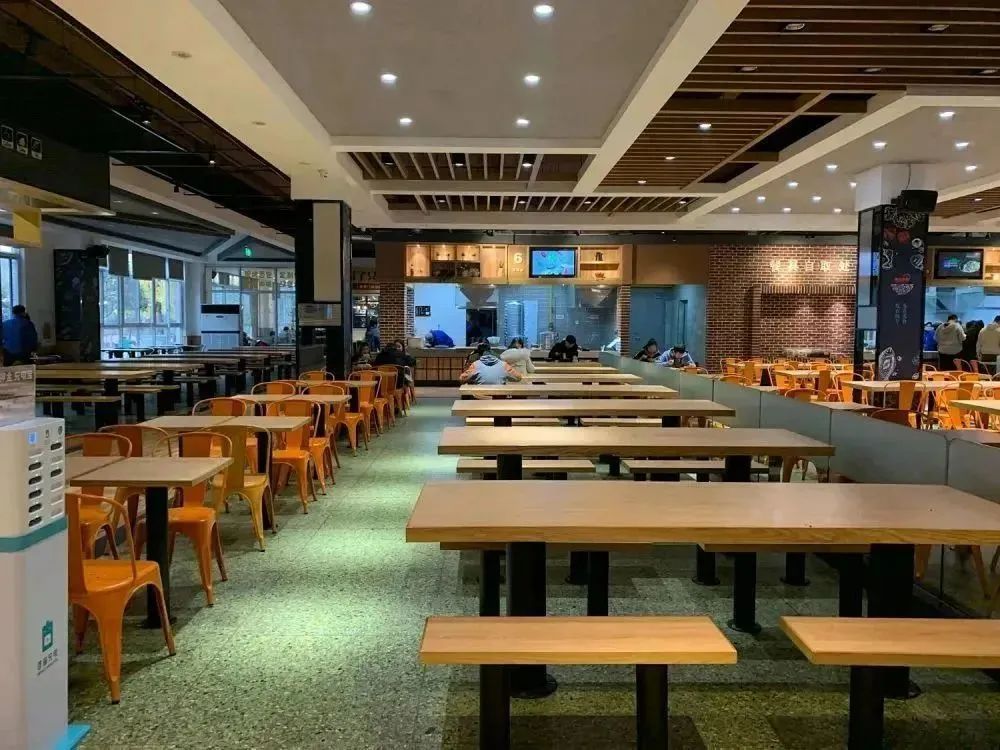 四川日报专刊报道！位于成都市的这所公办“双高”院校硬核有实力